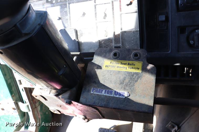 image for item EC9291 1996 International 4700LP recycling truck