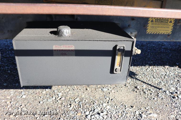 image for item EC9291 1996 International 4700LP recycling truck