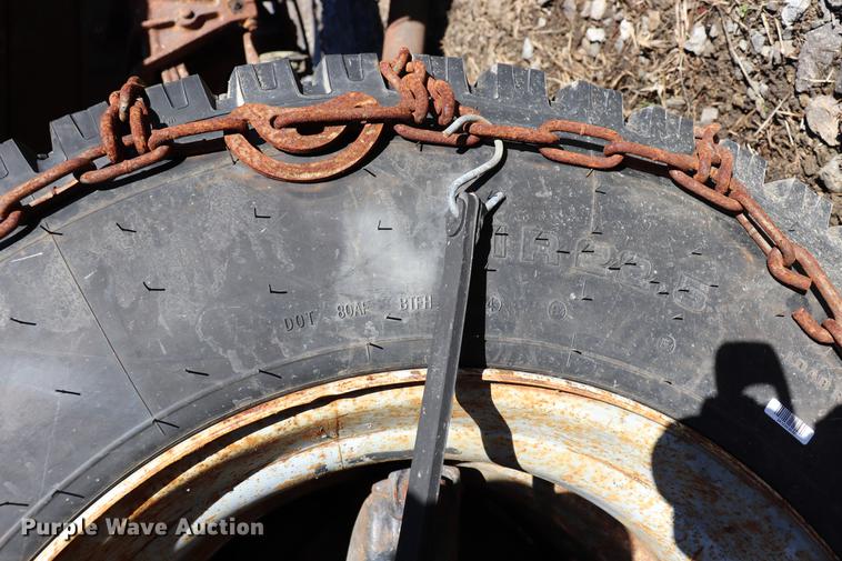 image for item EC9292 1992 International 4900 dump truck