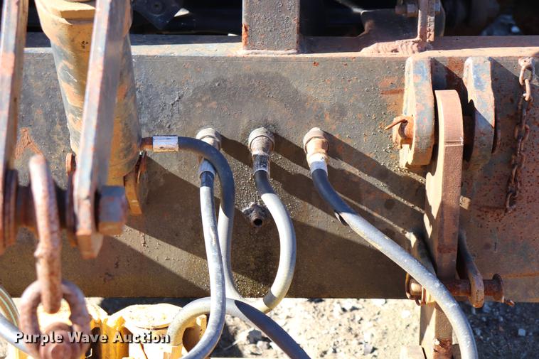 image for item EC9292 1992 International 4900 dump truck