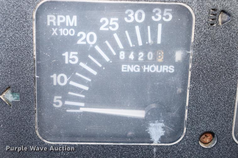 image for item EC9293 1991 International 4700LP recycling truck