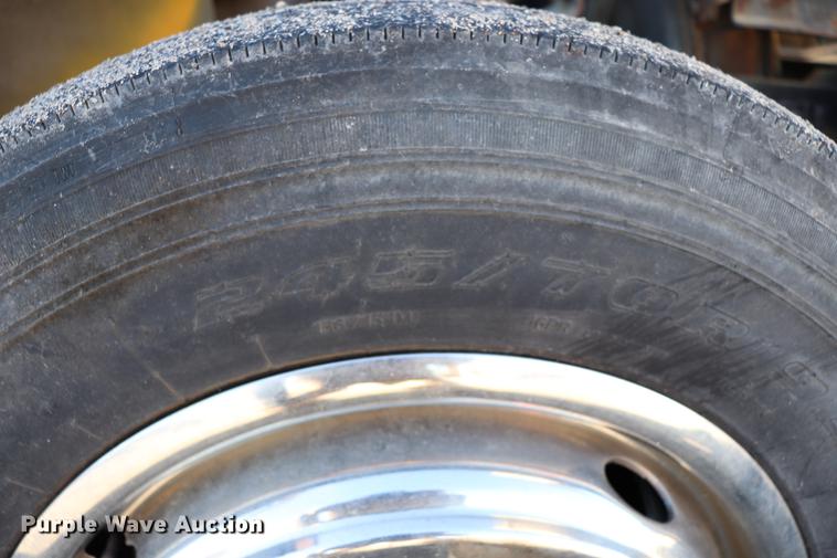 image for item EC9293 1991 International 4700LP recycling truck