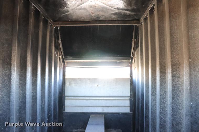 image for item EC9293 1991 International 4700LP recycling truck