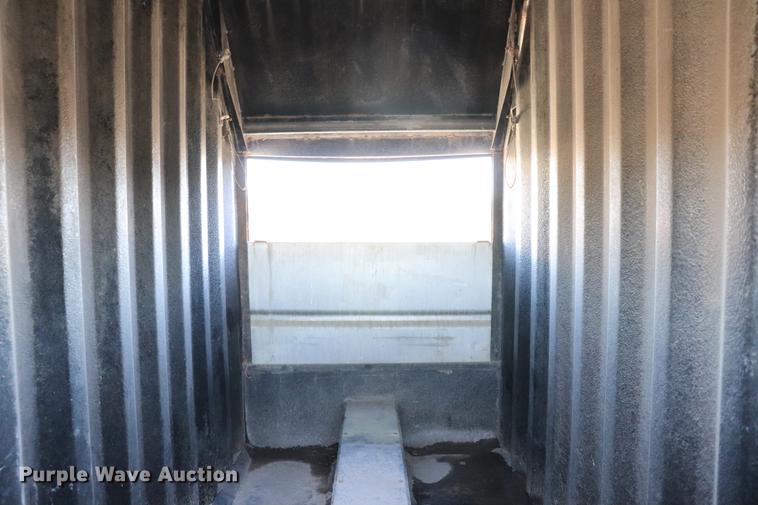 image for item EC9293 1991 International 4700LP recycling truck