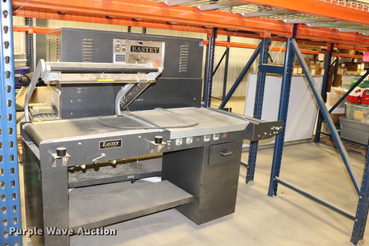 image for item EC9377 2012 Eastley ET2408-LR2 shrink wrapping machine