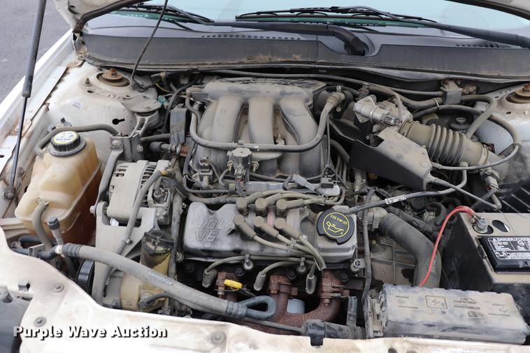 image for item EC9378 2005 Ford Taurus SE