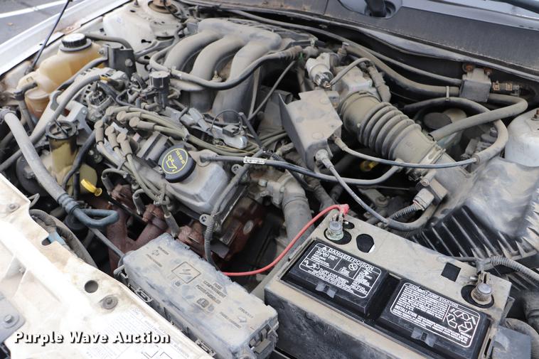 image for item EC9378 2005 Ford Taurus SE