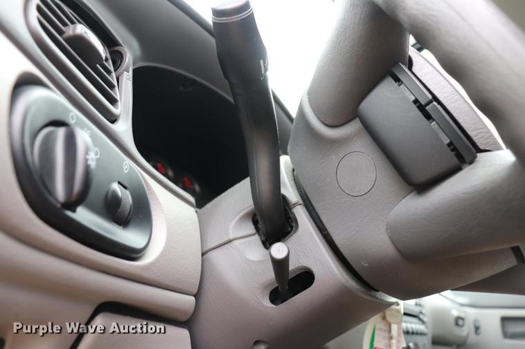 image for item EC9379 2005 Ford Taurus SE