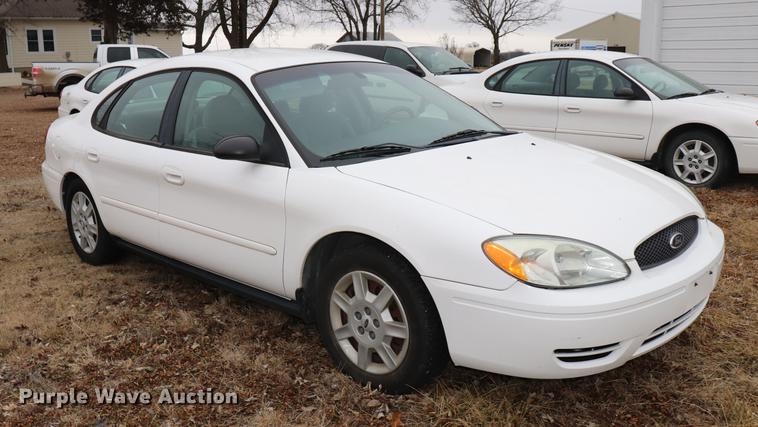 image for item EC9380 2006 Ford Taurus SE