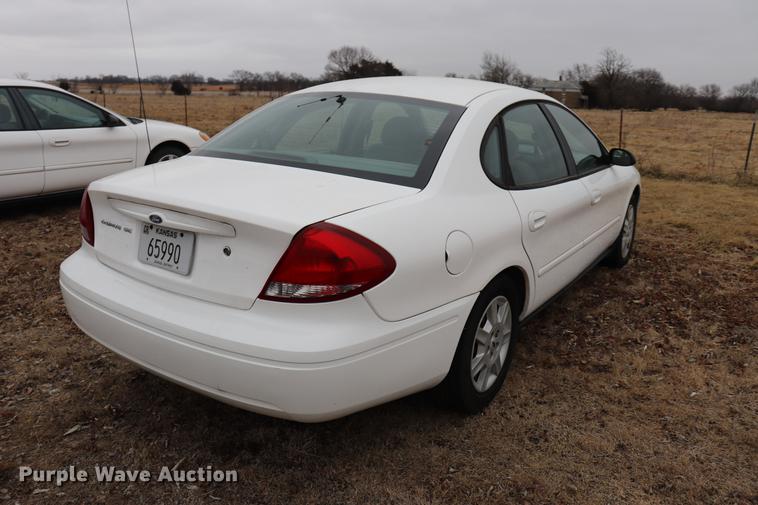 image for item EC9380 2006 Ford Taurus SE