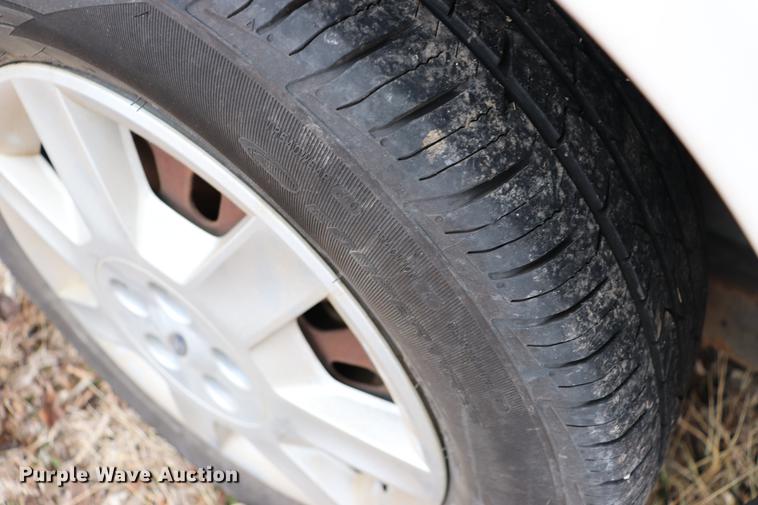 image for item EC9380 2006 Ford Taurus SE