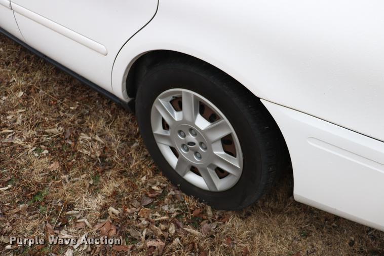 image for item EC9380 2006 Ford Taurus SE