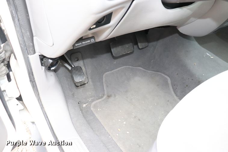 image for item EC9381 2005 Ford Taurus SE