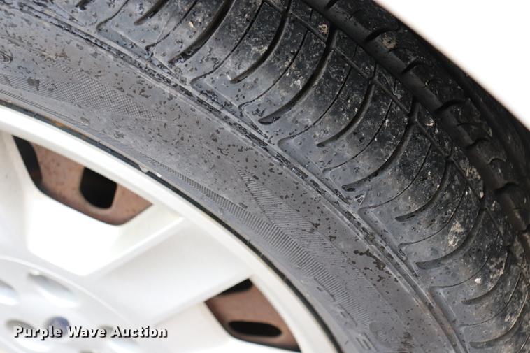 image for item EC9381 2005 Ford Taurus SE