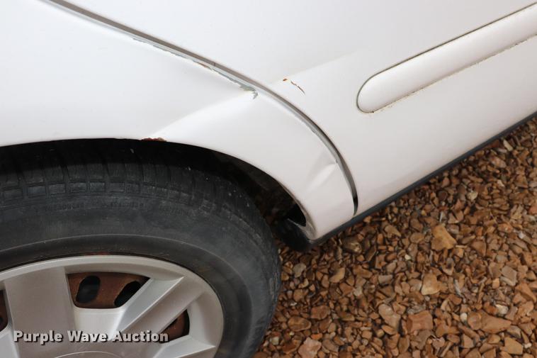 image for item EC9381 2005 Ford Taurus SE