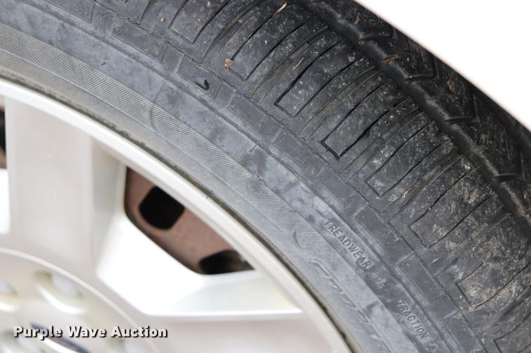 image for item EC9382 2004 Ford Taurus SE