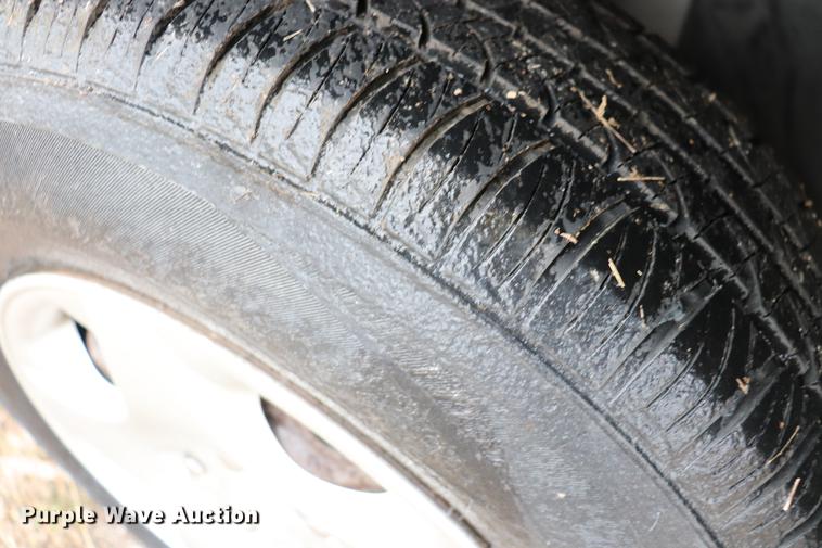 image for item EC9383 2002 Dodge Grand Caravan SE van