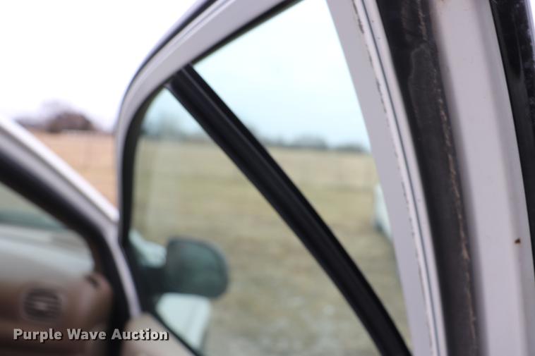 image for item EC9383 2002 Dodge Grand Caravan SE van