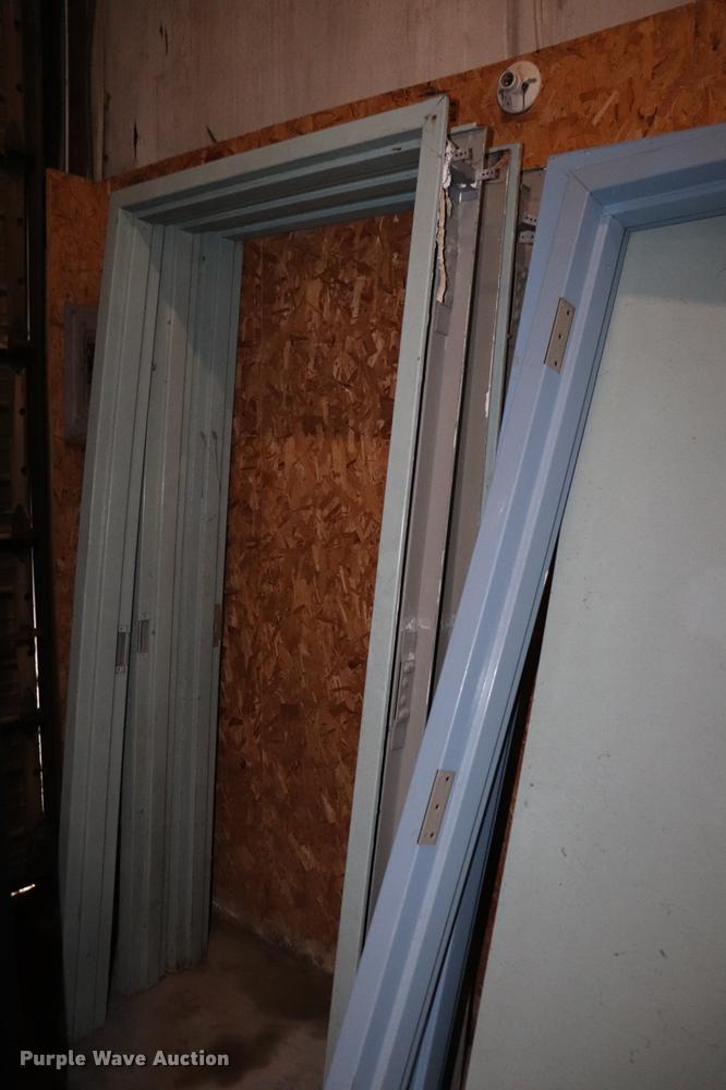 image for item EC9385 (12) doors