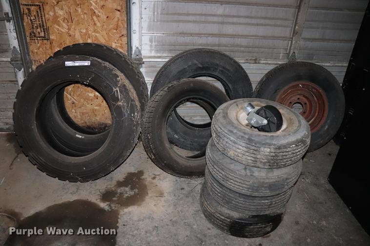 image for item EC9387 Tires