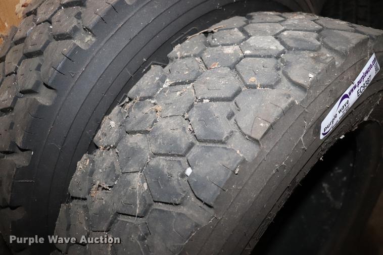 image for item EC9387 Tires