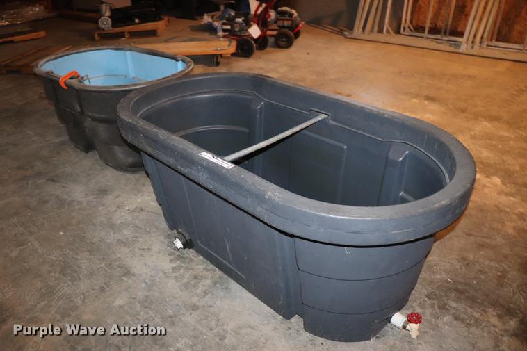 image for item EC9393 (2) poly water tanks