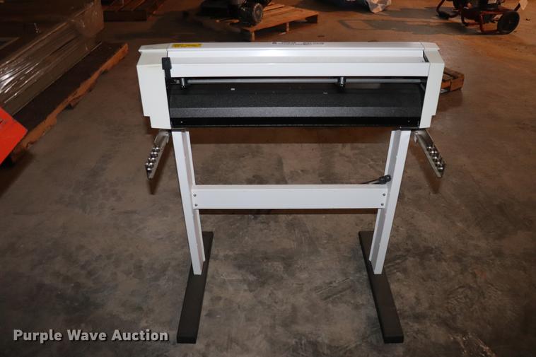 image for item EC9395 GraphTec CE5000-60 plotter