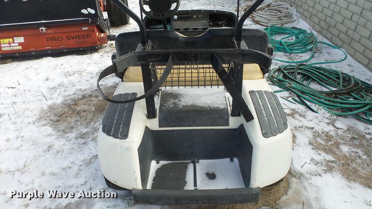 image for item EC9550 Ez-go golf cart
