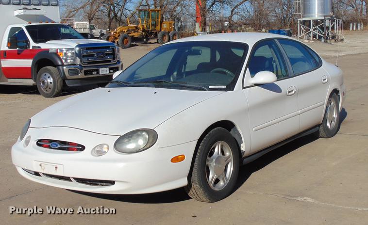 image for item EE9333 1999 Ford Taurus