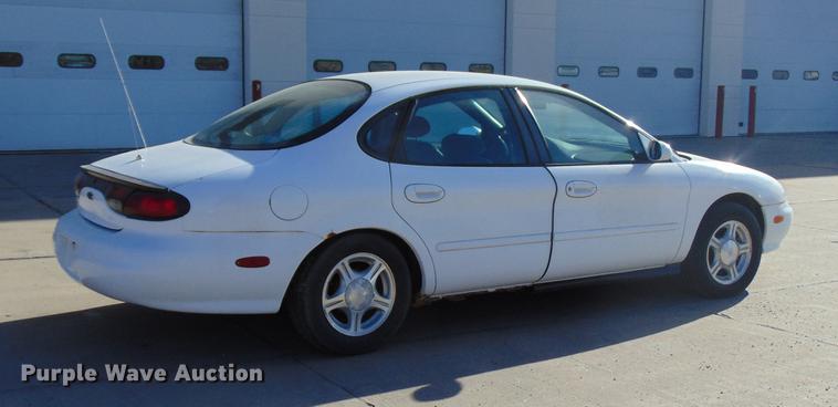 image for item EE9333 1999 Ford Taurus