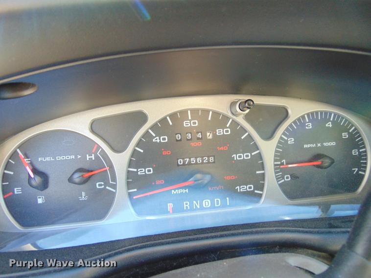 image for item EE9333 1999 Ford Taurus
