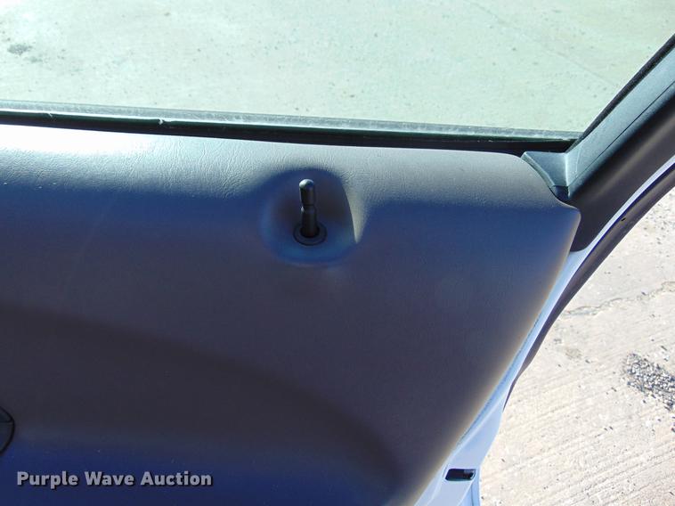 image for item EE9333 1999 Ford Taurus