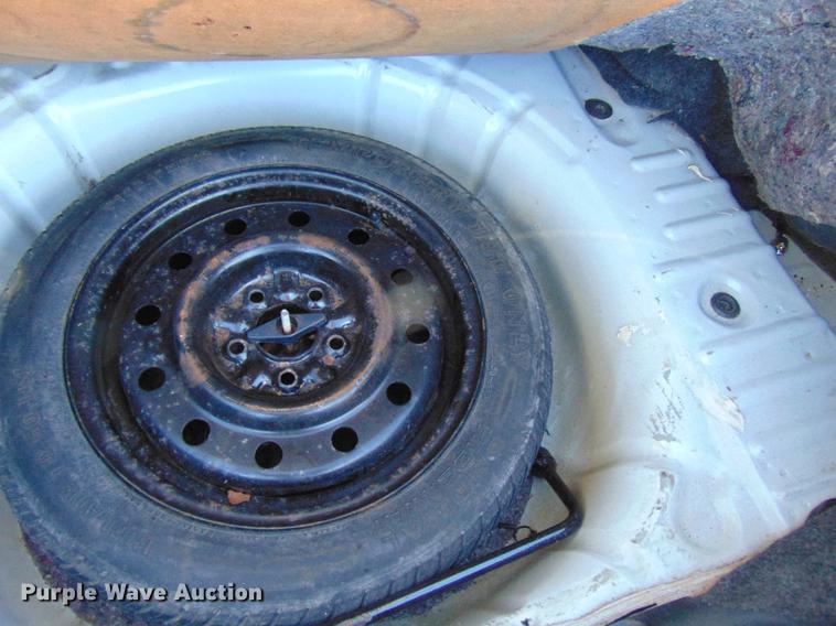 image for item EE9333 1999 Ford Taurus
