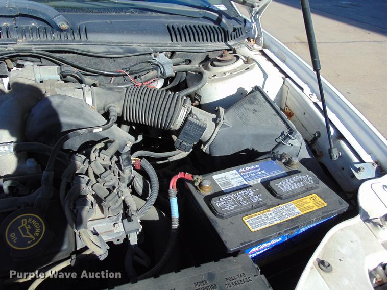 image for item EE9333 1999 Ford Taurus