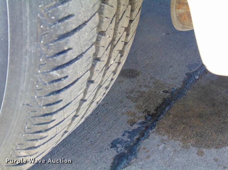 image for item EE9333 1999 Ford Taurus