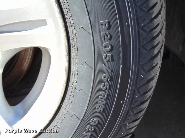 image for item EE9333 1999 Ford Taurus