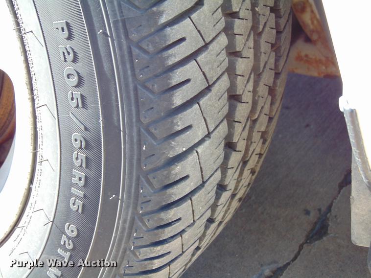 image for item EE9333 1999 Ford Taurus