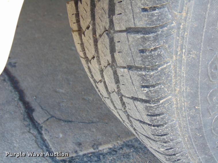 image for item EE9333 1999 Ford Taurus