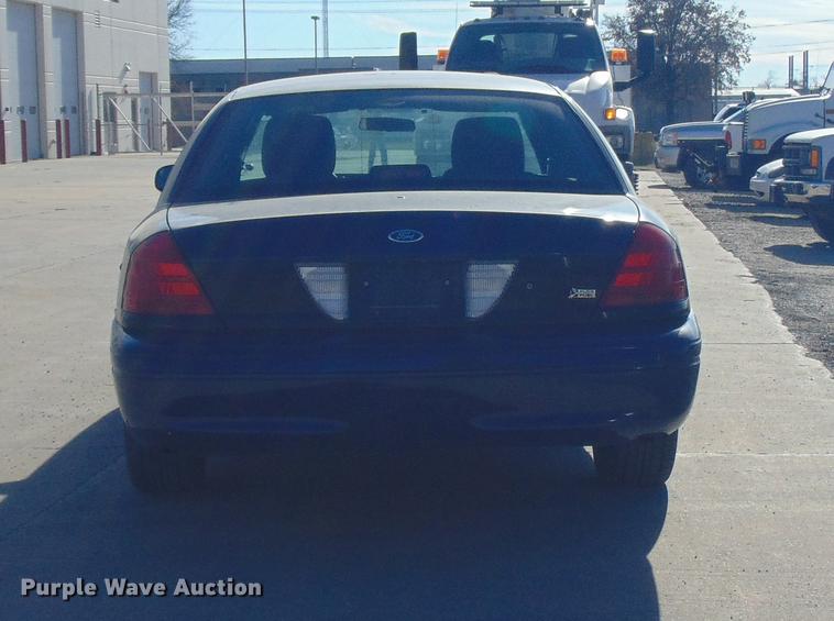 image for item EE9335 2011 Ford Crown Victoria Police Interceptor
