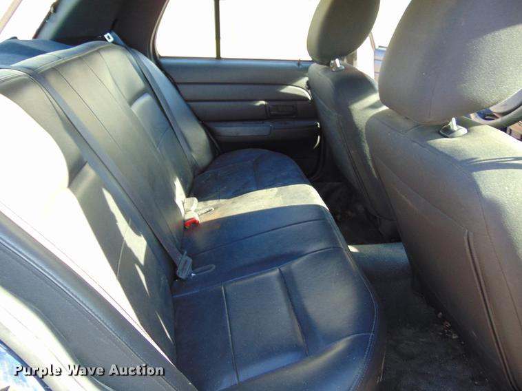 image for item EE9335 2011 Ford Crown Victoria Police Interceptor