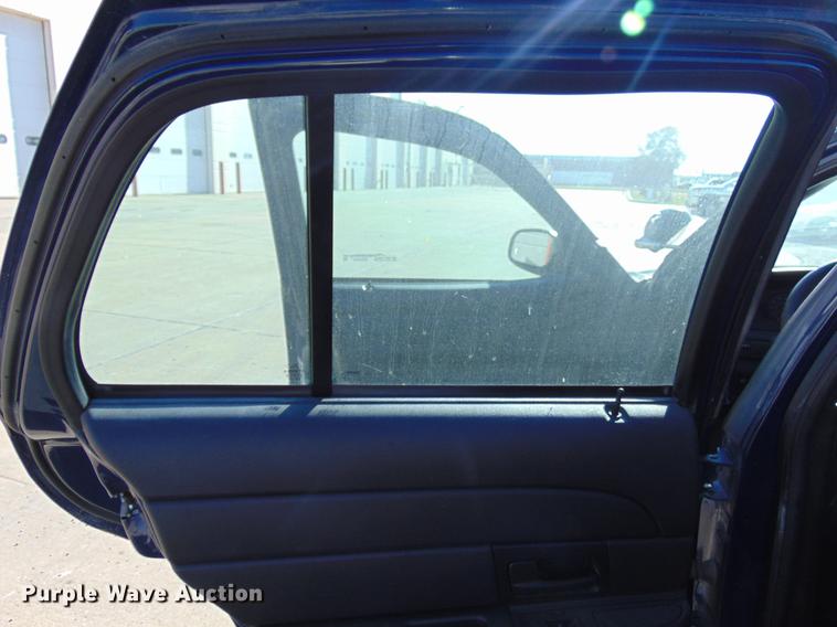 image for item EE9335 2011 Ford Crown Victoria Police Interceptor