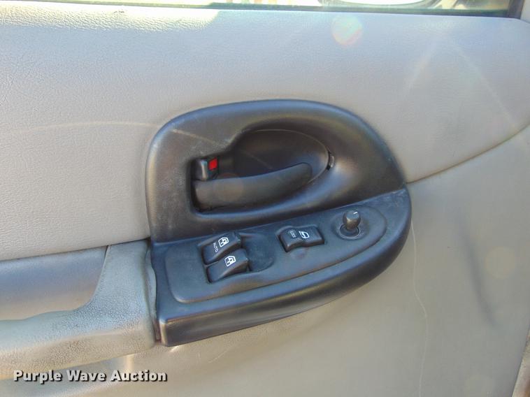 image for item EE9336 2002 Chevrolet Venture van