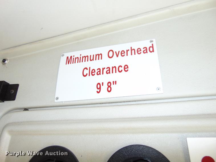 image for item EE9337 2005 Ford Econoline 450 bus