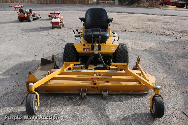 image for item EH9588 2012 Walker MBS29 ZTR lawn mower