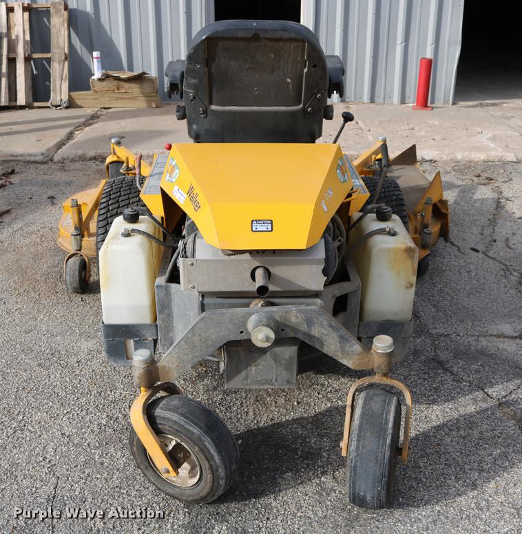 image for item EH9588 2012 Walker MBS29 ZTR lawn mower