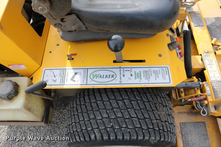 image for item EH9588 2012 Walker MBS29 ZTR lawn mower