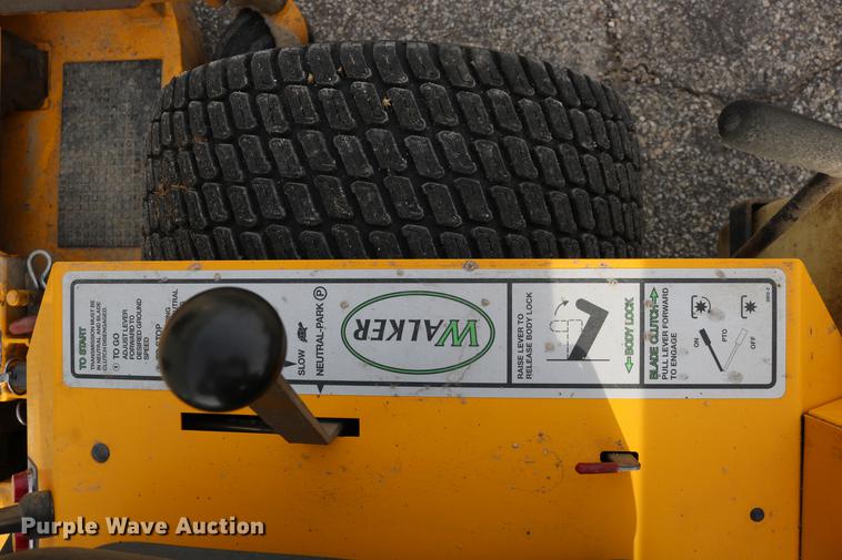 image for item EH9588 2012 Walker MBS29 ZTR lawn mower