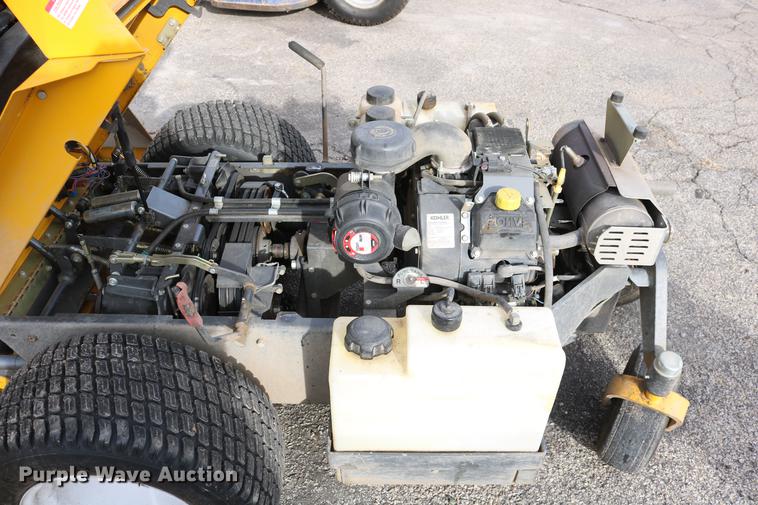 image for item EH9588 2012 Walker MBS29 ZTR lawn mower