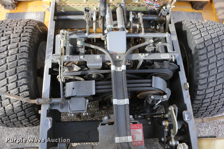 image for item EH9588 2012 Walker MBS29 ZTR lawn mower