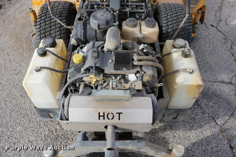 image for item EH9588 2012 Walker MBS29 ZTR lawn mower